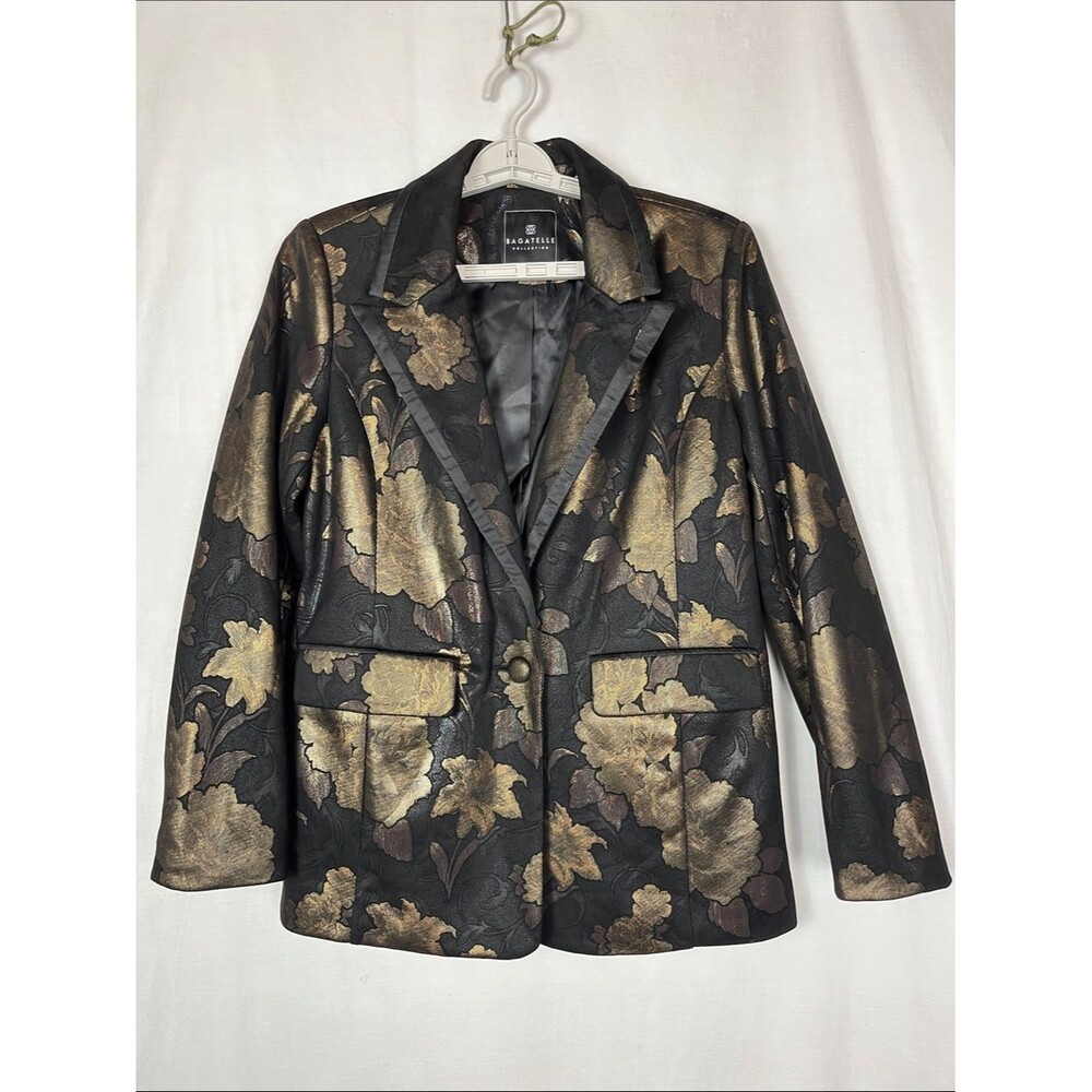 NWOT Bagatelle Collection Black and Gold Floral Blazer